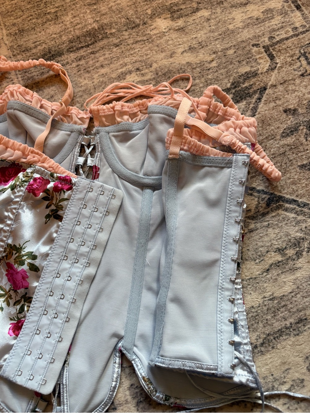 UO urban outfitters Out From Under Juliette Lace-Up Corset floral M coquette - Picture 10 of 10
